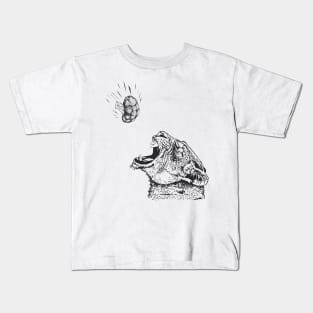 The hungry lioness Kids T-Shirt